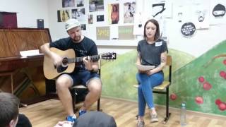 Оля Кулаева и Петя Текст - Mixed Emotions (Alli With An I)