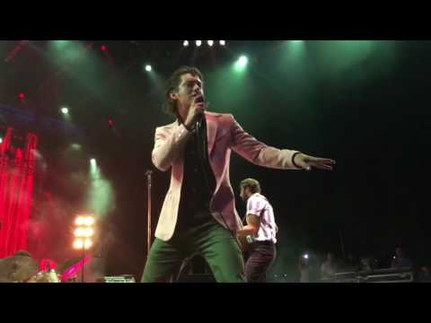 The Last Shadow Puppets - Les Cactus (Dutronc Cover) live @ les Nuits de Fourvière (Lyon / France)