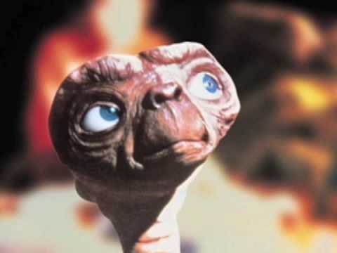 E.T. Over the moon - Music by John Williams - Piano: Marcelo Cesena