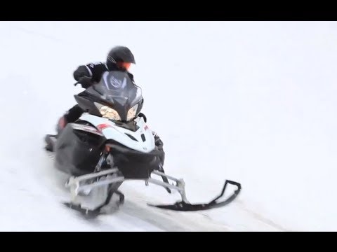 2013 Yamaha Apex SE Snowmobile Review