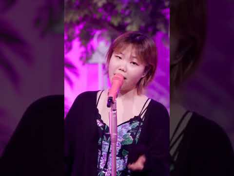 210413 Lee Suhyun Band (이수현 밴드) - Honey [Suhyun's Forest (수현의 숲)]