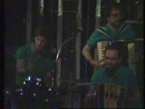 Dynatones - Don't Fight Girls Polka  Frm. the 80's