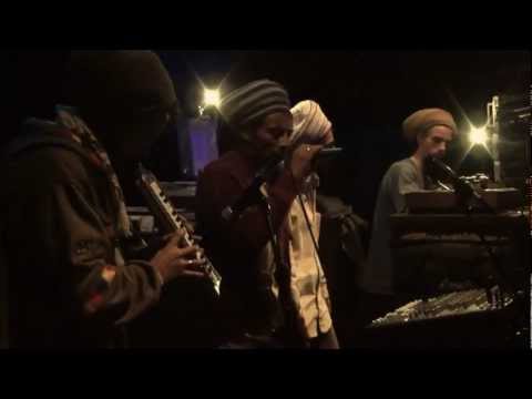 GIVE JAH THE GLORY 2011 - ZION GATE Hi-Fi FT. 🎹  FAR EAST & 🎤 RAS NASSADJAH
