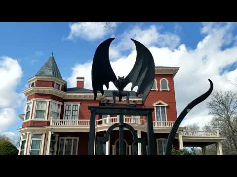Stephen King's House - OUTSIDE VIDEO TOUR (Bangor, Maine)