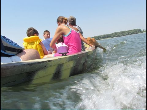 GIURGENI 53 - BARCA DUNAREA / BOAT ON DANUBE (HD)
