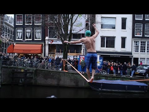 download lagu mp3 mp4 Slackline Amsterdam, download lagu Slackline Amsterdam gratis, unduh video klip Download Slackline Amsterdam Mp3 dan Mp4 Popular Gratis