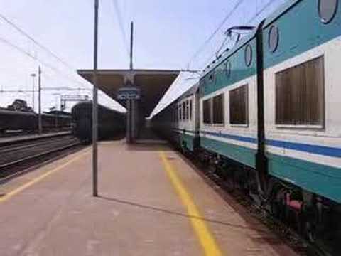 E656 099 Giarre IC 722 Peloritano