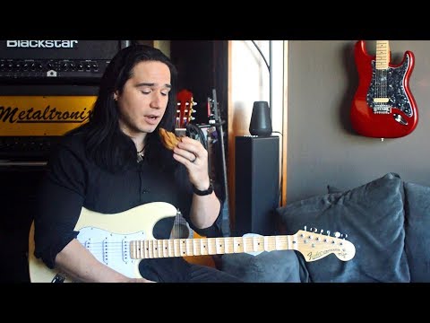 The easy Yngwie lick that Every Guitarist should know! - Lesson w/tab