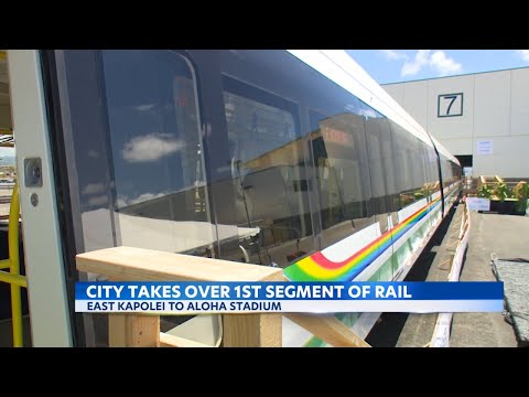 Honolulu city officials take over part of brand new rail service