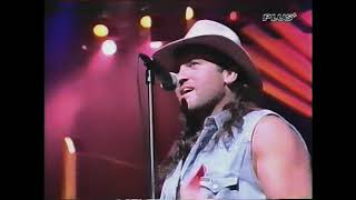 Talk some - Billy Ray Cyrus - 1994 performance