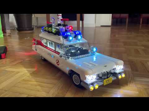 Lego GHOSTBUSTERS ECTO-1 with Light and Sound