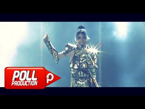 Hande Yener - Emrine Amade (Official Video)