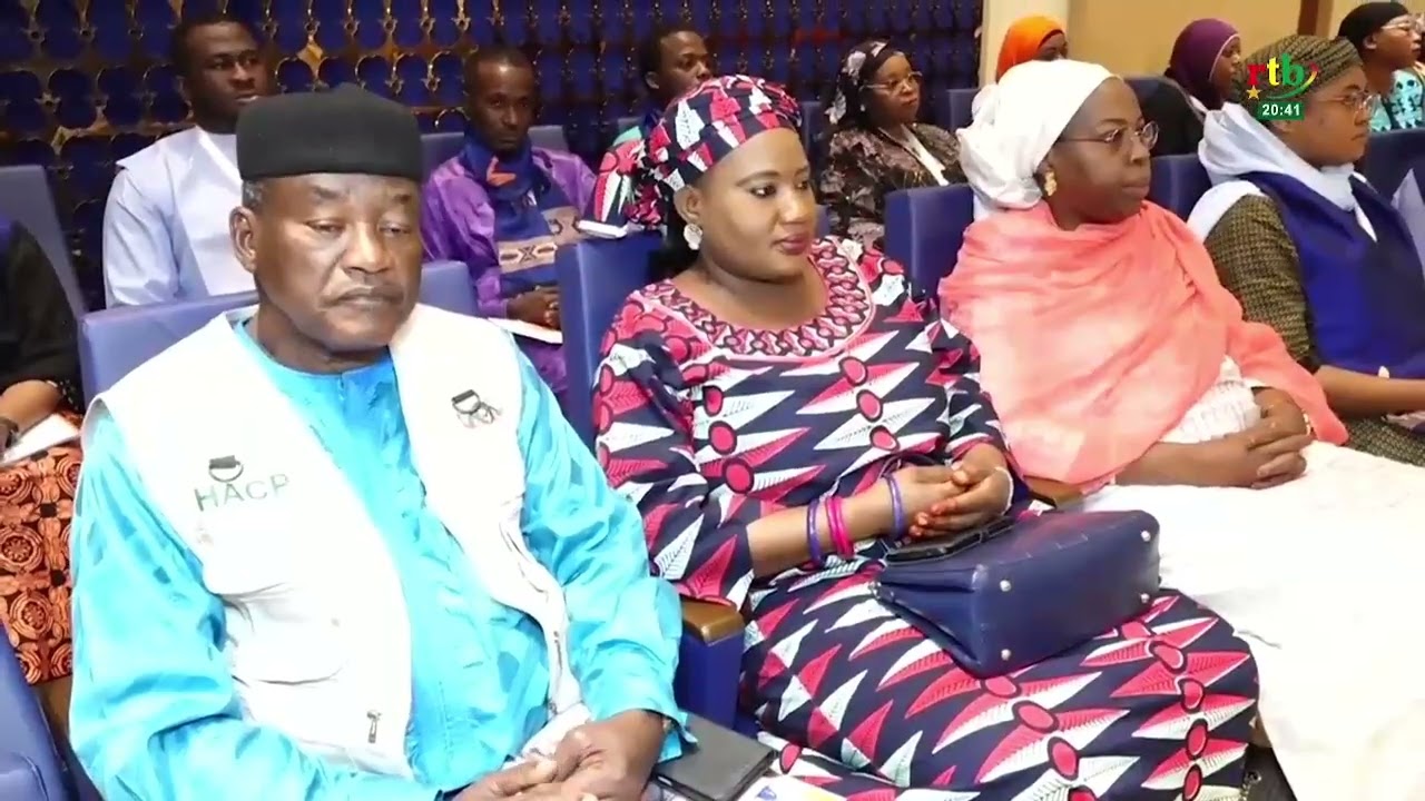 AES Actualités : ouverture à Niamey du forum régional des jeunes sur la paix et la sécurité