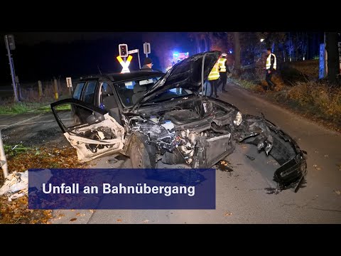 Auto prallt in AKN-Zug bei Elmshorn – 17-Jähriger schwer verletzt