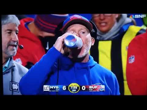 New York Giants Vs Buffalo Bills. FIGHT.