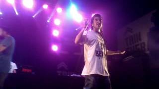 Beret - diez mil por qués (directo)