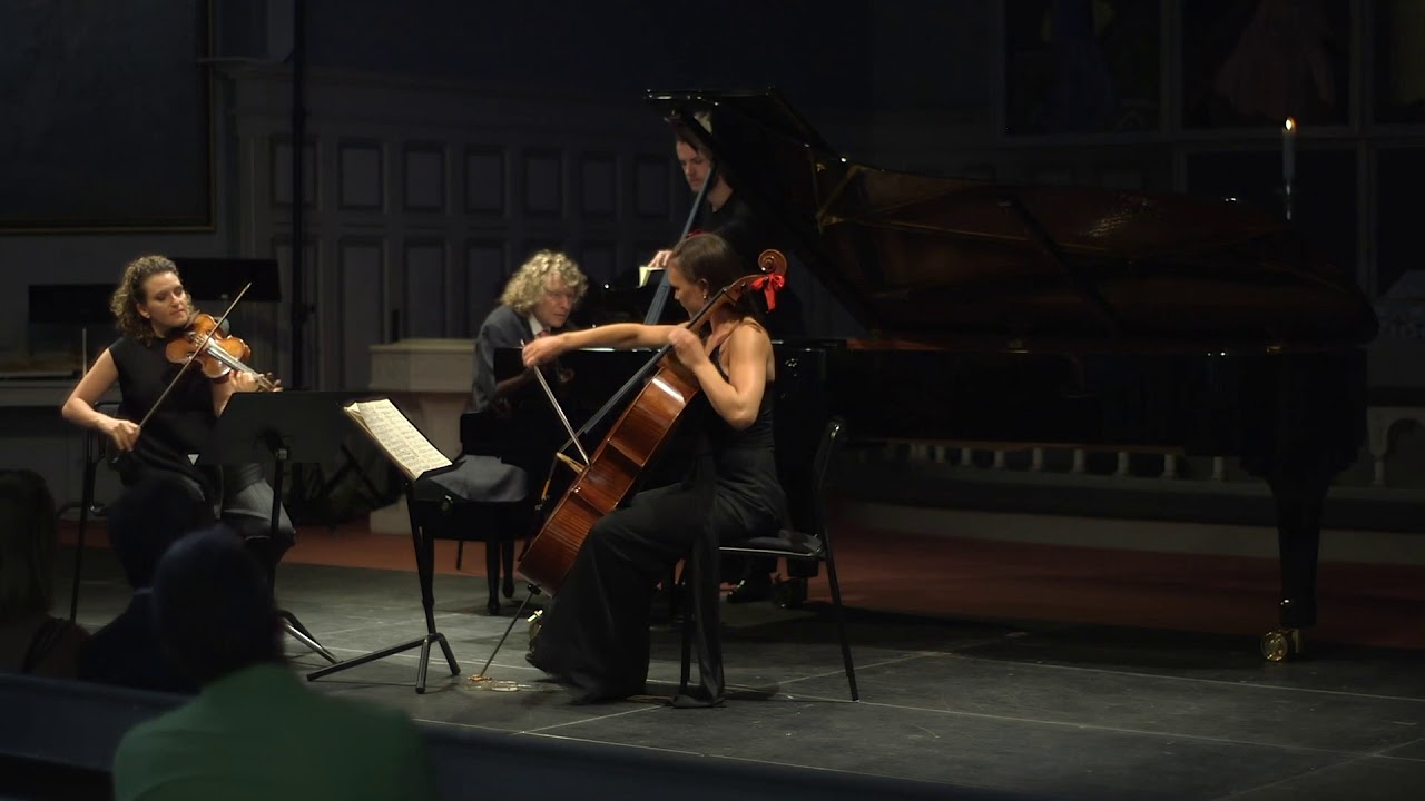 Schubert - Piano Trio,  2. Mvt.