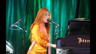 Tori Amos Flying Dutchman