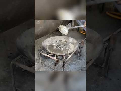 Lithium is melting for manufacture acid batteries 🔋