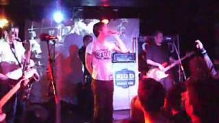 Big D and the Kids Table in London Part 2