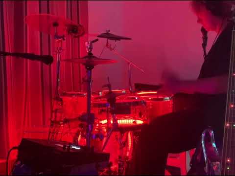 INTRODUCTION TO PLAYING “THE SINGLE PARADIDDLE GROOVE” By CHRIS BRIEN (Part 1)