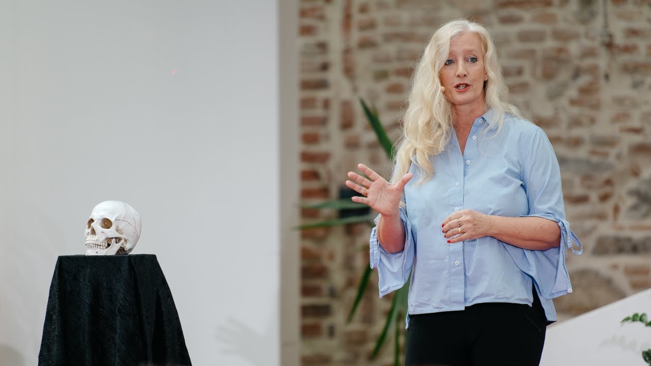 Why are we fascinated by violence? / Prečo nás fascinuje násilie?  | Helen Fields | TEDxBratislava