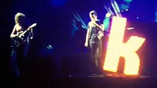 THE KILLERS - USE SOMEBODY  (AUDIO) Kings of Leon cover