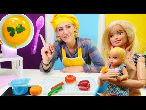 Spielspaß mit Barbie. Nicole macht leckere Kürbissuppe