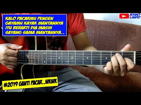 download lagu mp3 mp4 Kunci Gitar Lagu Asbak Band Aku Bukan Dia, download lagu Kunci Gitar Lagu Asbak Band Aku Bukan Dia gratis, unduh video klip Kunci Gitar Lagu Asbak Band Aku Bukan Dia