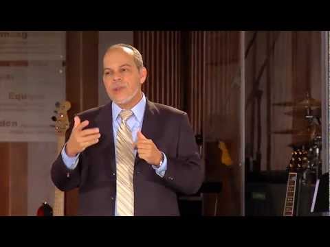 En Su Palabra: "La Clave del Contentamiento"