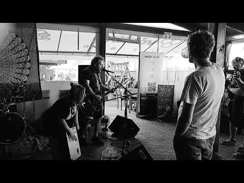 Fajront - Fajront - Smiech (live in Včelín)