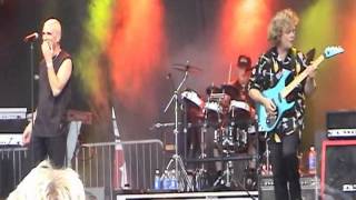 SAGA LIVE AT AQUAFEST, HAMILTON ONTARIO 2003