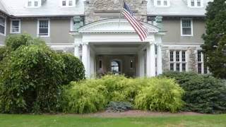 How Are Estate Gardens Different