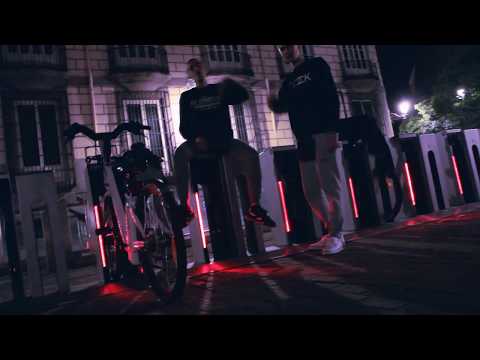 FAMILIFLÁ - HABLANDO DIALECTO [VÍDEO]