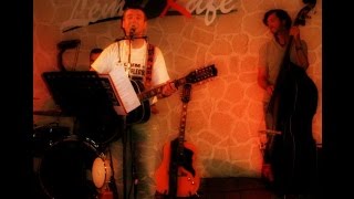 preview picture of video 'WannaMarkiLibera (cover Edoardo Bennato) by FDAB live @Lem Kafè (VR)'