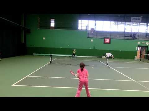 Kuba Menšík-Kristýnka Tomajková Valašské Meziříčí Minitenis 31.3.2012