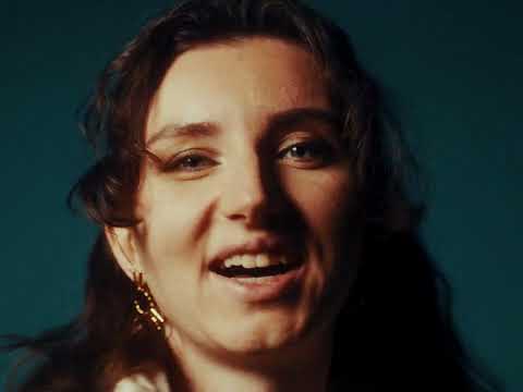 Sundays Closed - Hitzefrei (Official Video)