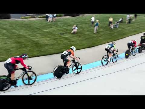 Women’s keirin qualifying heat 2
