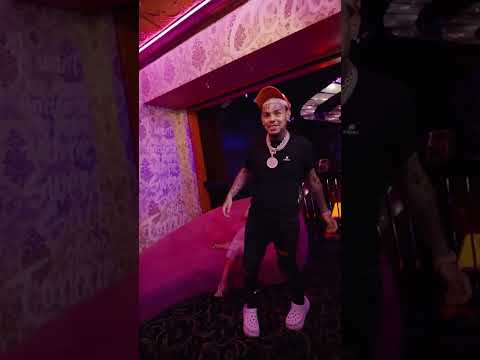 6ix9ine - La Baby💋 Ft. La Perversa (BTS)