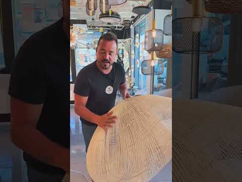 Vídeo de Lámpara Ratan Blanco Sabah Schuller
