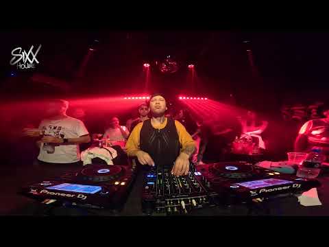 Showcase     Big Boom Bass     HOLT 88