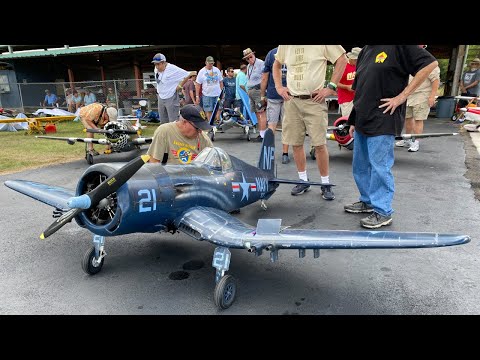 Giant Scale Moki Radial Engine Warbird Gaggle -- Bomberfield 2021