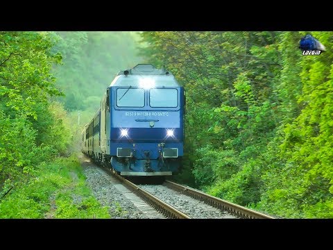 Jimmy 64-1138-8&IR1742 Satu Mare-Bucuresti Nord in Muntii Apuseni Mountains pe Apus/on Sunset