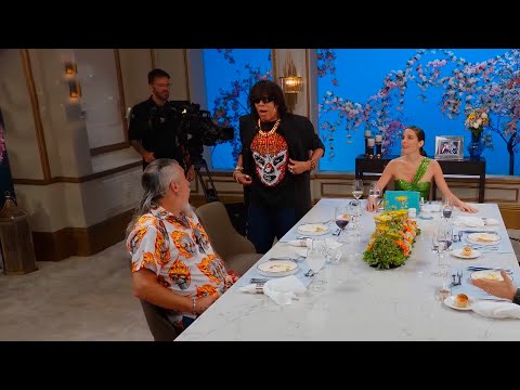 La Mona Jiménez SORPRENDIÓ al Mono de Kapanga con su remera: "Me la puse por vos"