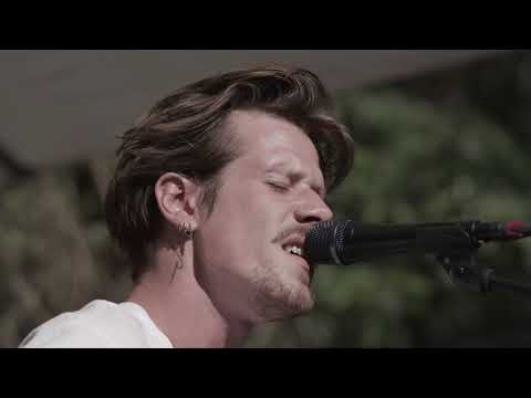 Amp.Session X Son Mieux and special guest Joe Buck