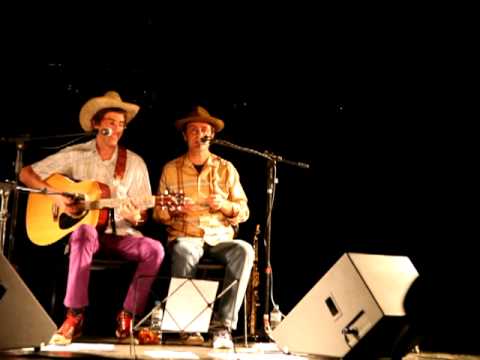 Honky Tonk, Nhéco Nhéco de Mauricio Pereira e Tim Bernardes