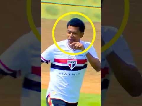 Atacante da base do São Paulo é mais um craque de cotia!