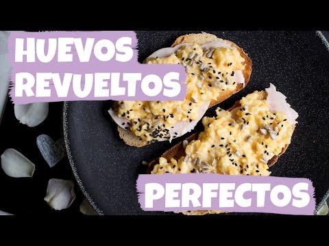 Huevos revueltos perfectos | Cravings Journal en español