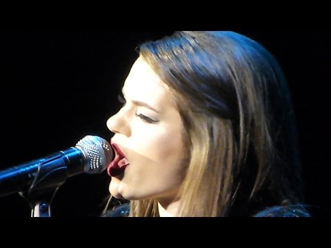 Femme Schmidt - To the edge - Live Paris 2015