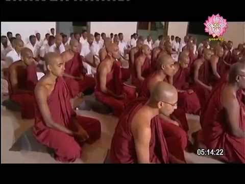 Respecting the Lord Buddha in the Morning - උදෑසන බුද්ධ වන්දනාව